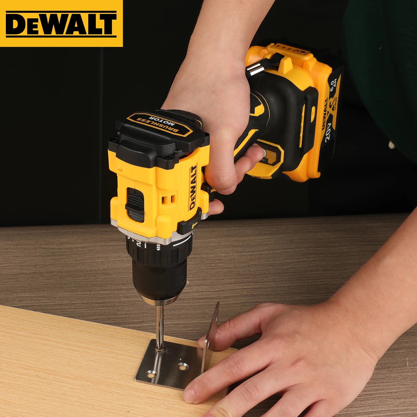 Parafusadeira/Furadeira de Impacto DEWALT 20V sem Fio